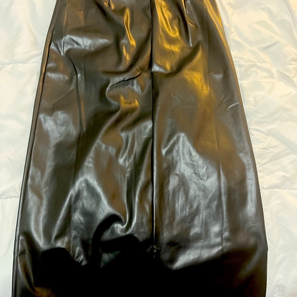 Elegant Black Skirt